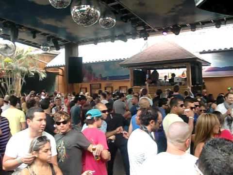 VIVA + STEVE LAWLER @ SPACE TERRACE WMC MIAMI 2010...