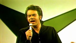 Watch Neil Diamond Thank The Lord For The Night Time video