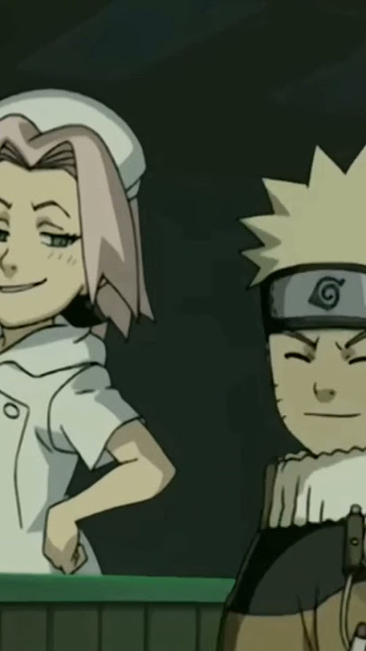Sakura le pregunta a Naruto si se ve bien con el traje de enfermera 😁😂