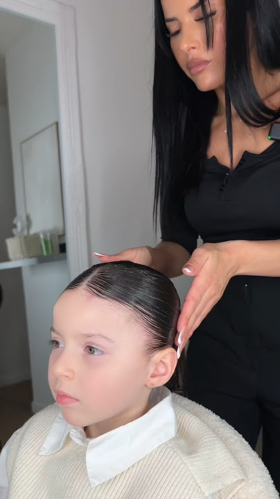 I take care of my daughter 😳im amazed #hair #asmr #hairstyle #enfants #placage
