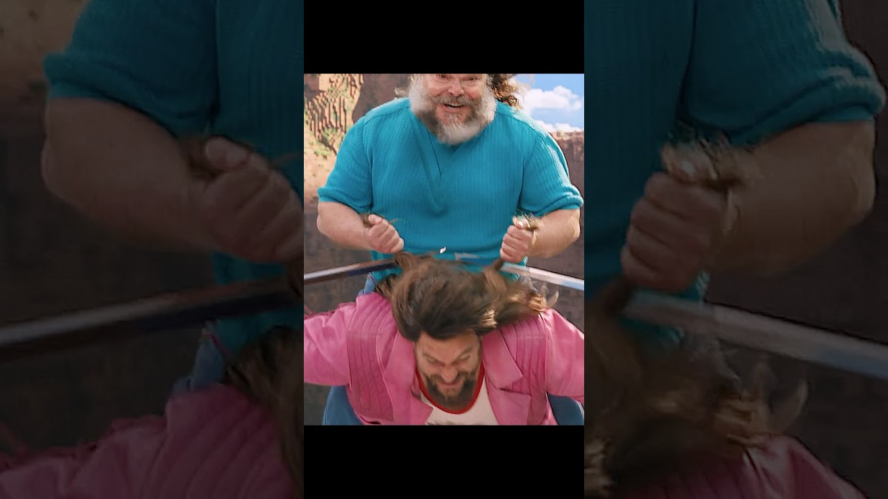 Minecraft: The Movie | Epic Elytra Escape – Steve Mounts Garrett Garrison