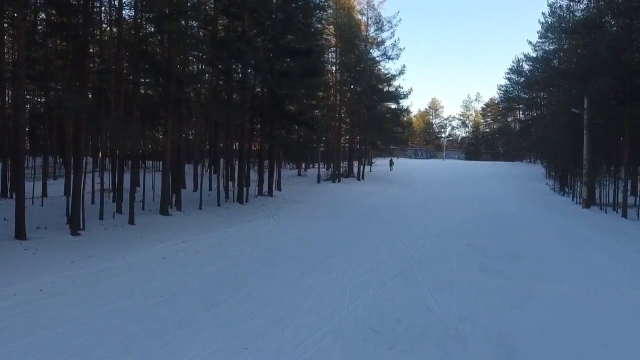 Криво стоит капот