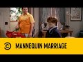 Mannequin Marriage Two And A Half Men Comedy Central Africa