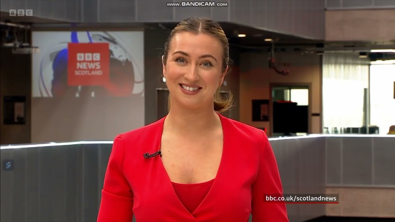 Сара Макмаллан — Черные колготки и каблуки — 03.09.23