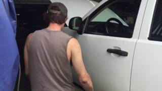 How to change oil in 2002 Chevy Tahoe LS