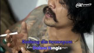 Elnino Feat. Willy - Kupu Kupu Malam (Karaoke Video)