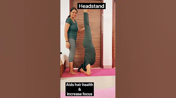 Headstand #fitness #yoga #reels #india #music #yogapractice #jaipuri#hairfall #strengthexercises