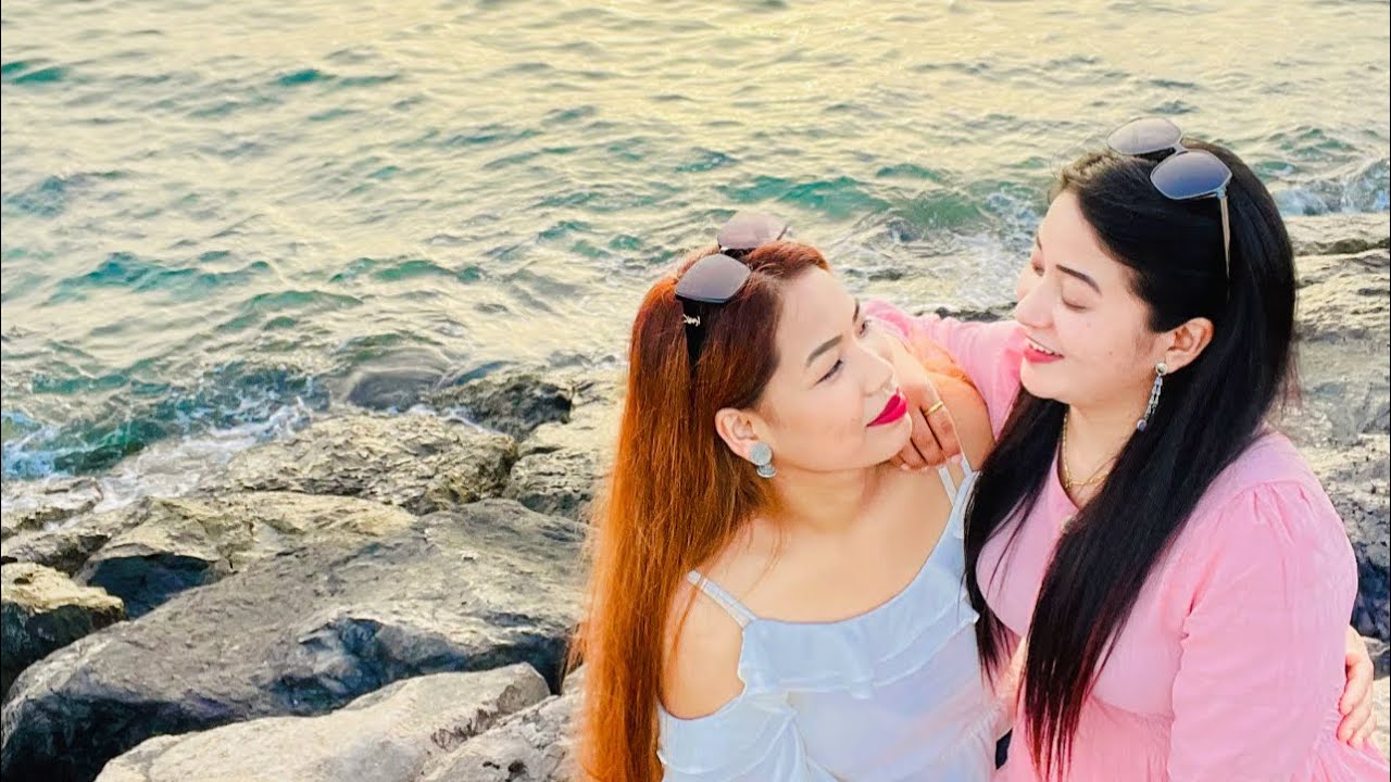 New vlog with friends - YouTube