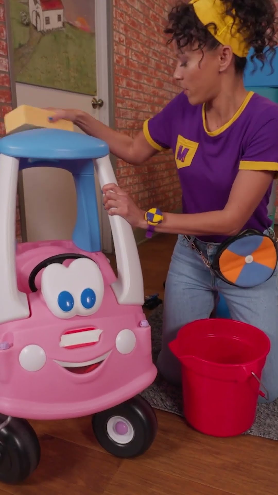Come To Meekah's Car Wash?? | Meekah Shorts | #shorts #meekah #blippi