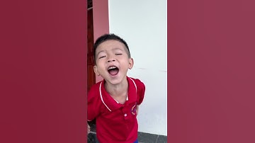 Lùn làm ảo thuật bút dính lên tường, kiến Anh Tippi trầm trồ | Tippi Vips #tippitv