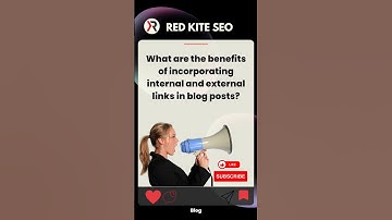 What are the benefits of incorporating internal and external links in blog posts?