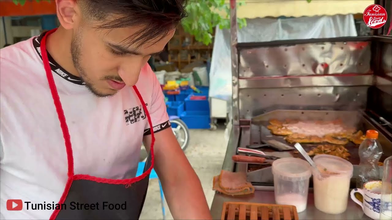 ساندويتش بوراك التونسي:أسامة الشاب البشوش من التعليم للفود تراك يوفا مال الجدّين وتبقى صنعة اليدين
