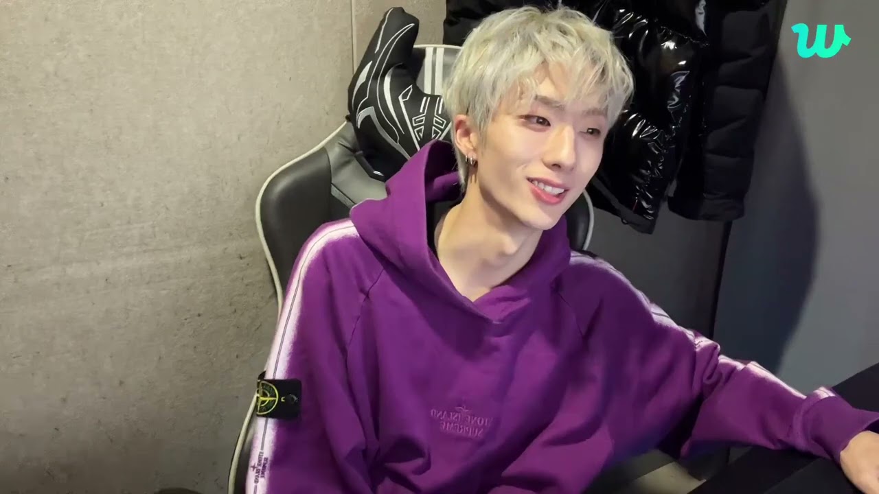 230224 P1Harmony Jiung Live: 웅얼웅얼🌙