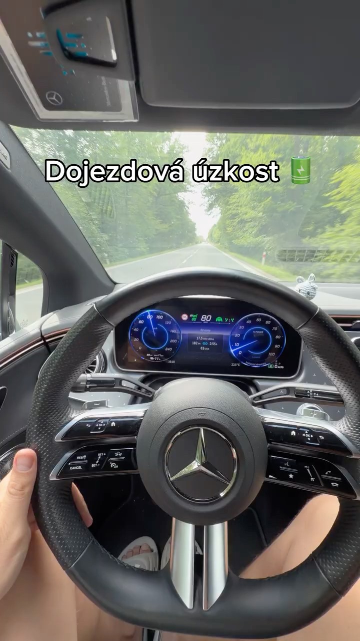 YouTube: Poprvé mám dojezdovou úzkost v Mercedesu