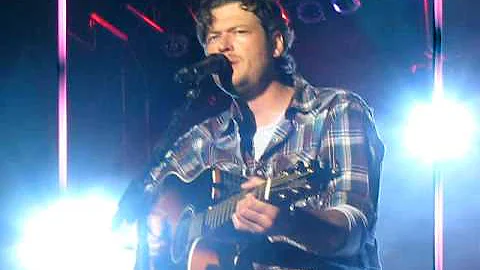 Home- Blake Shelton in Idaho Falls 7/16/09