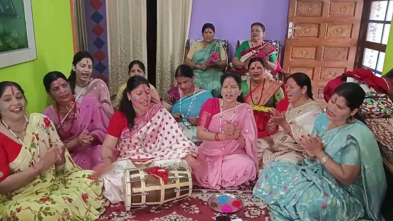 मैं तो खेलूंगी होली#holi होली मिलन #subscribe #like 🙏🏼❣️💕🤗