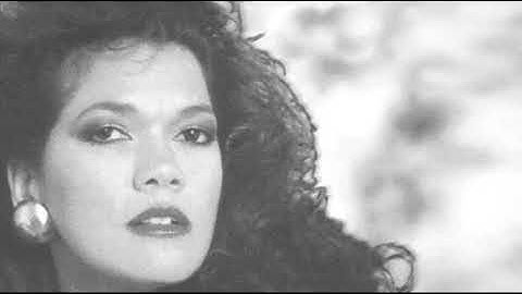 Ángela Carrasco  -  Atrapada