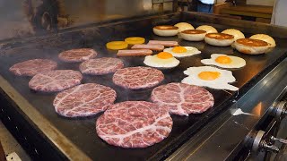 Amazing Japanese handmade burger made by wrapping fat -japanese street food