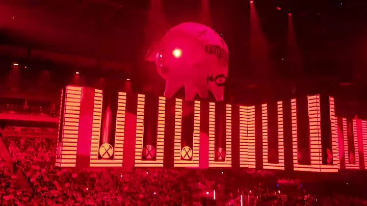 Roger Waters Run Like Hell Fiserv 7-28-22