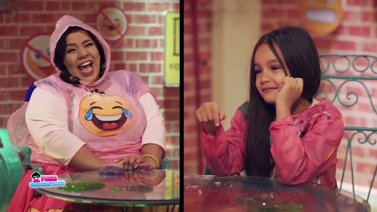هتموت من الضحك مع الطفلة نوراي في غرفة ممنوع الضحك😁وشوفوا هتعمل ايه في هتموت من الضحك مع الطفلة نوراي في غرفة ممنوع الضحك😁وشوفوا هتعمل ايه في