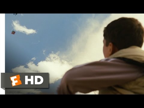 Vídeo: Qui és l'home de les ulleres de sol a The Kite Runner?