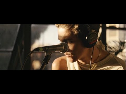 Role Model - Six Speed