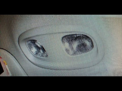 How to Remove Dome Light Fixture in a 2003-2007 Jeep Liberty