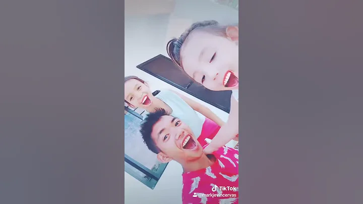 TikTok "Laughtrip" 2020