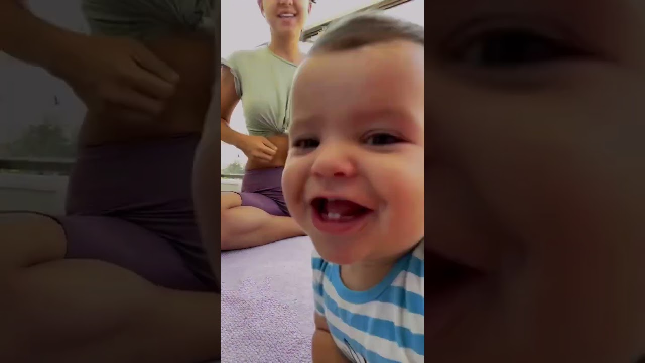 Зарядка с малышом. Practices with my baby! 