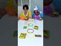 輪っかに入れたらお菓子ゲット！