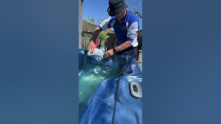 HOT TUB SPA CLEAN: not cleaned in over a year