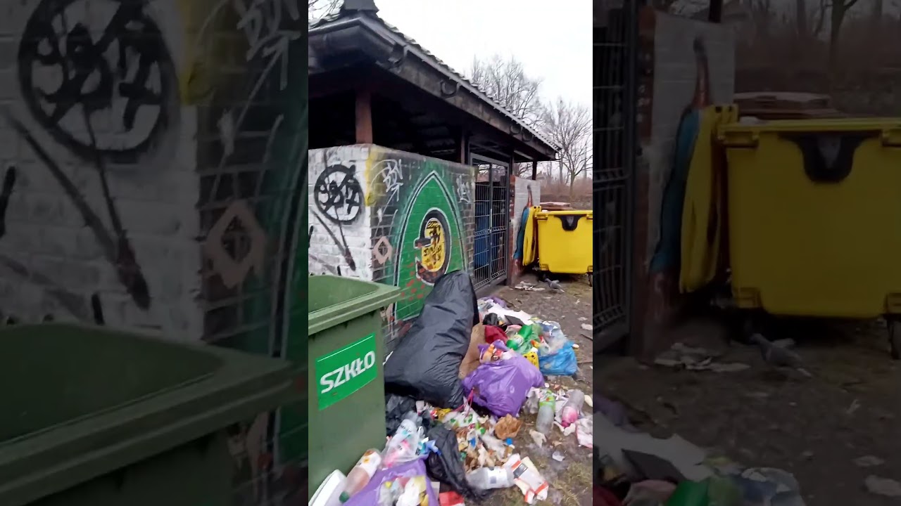Miniatura filmu: Podwórka - Świętochłowice: Czasem to codzienny widok na podwórkach Górnego Śląska. Bohomazy na mu