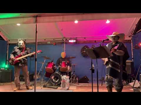 Restless wind - Love them everyone (Halloween)