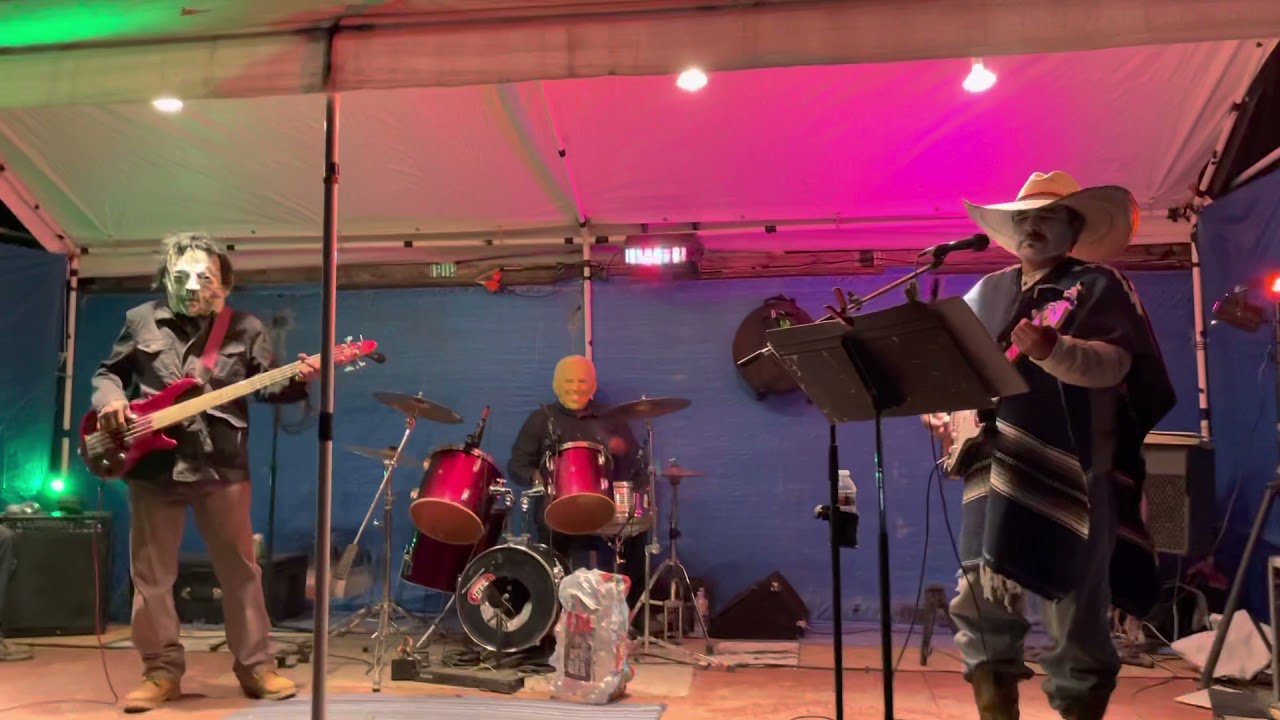 Restless wind - Love them everyone (Halloween)