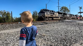 TRAIN TRACKING Levi Spots The FASTEST Norfolk Southern He s EVER Seen