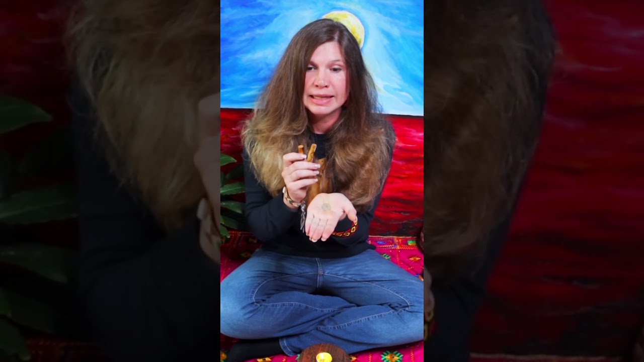 A premium, sacred snuff prepared by the Yawanawá and Huni Kuin tribes of the Brazilian Amazon.