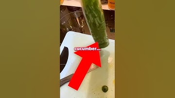 彼女はキュウリを食べられるでしょうか？🥒