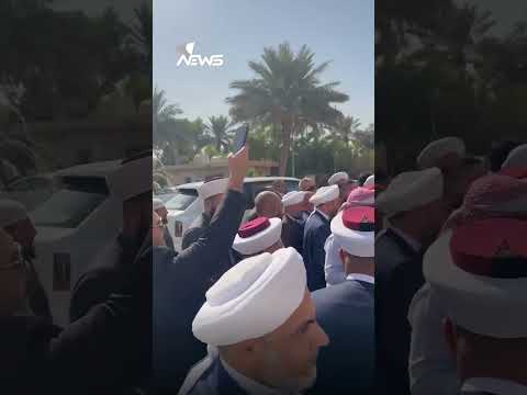 بالدفوف استقبال مفتي الديار العراقية رافع الرفاعي في بغداد بعد إسقاط التهم عنه وان نيوز