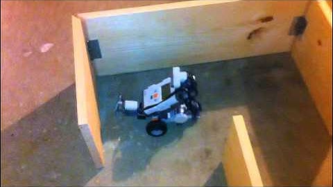 NXT Robot Traversing Maze