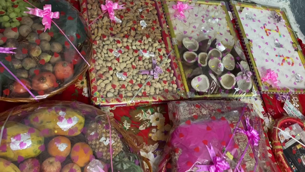 Exclusive Collection of Engagement gifts surprise Bari for Engagement or Marriage