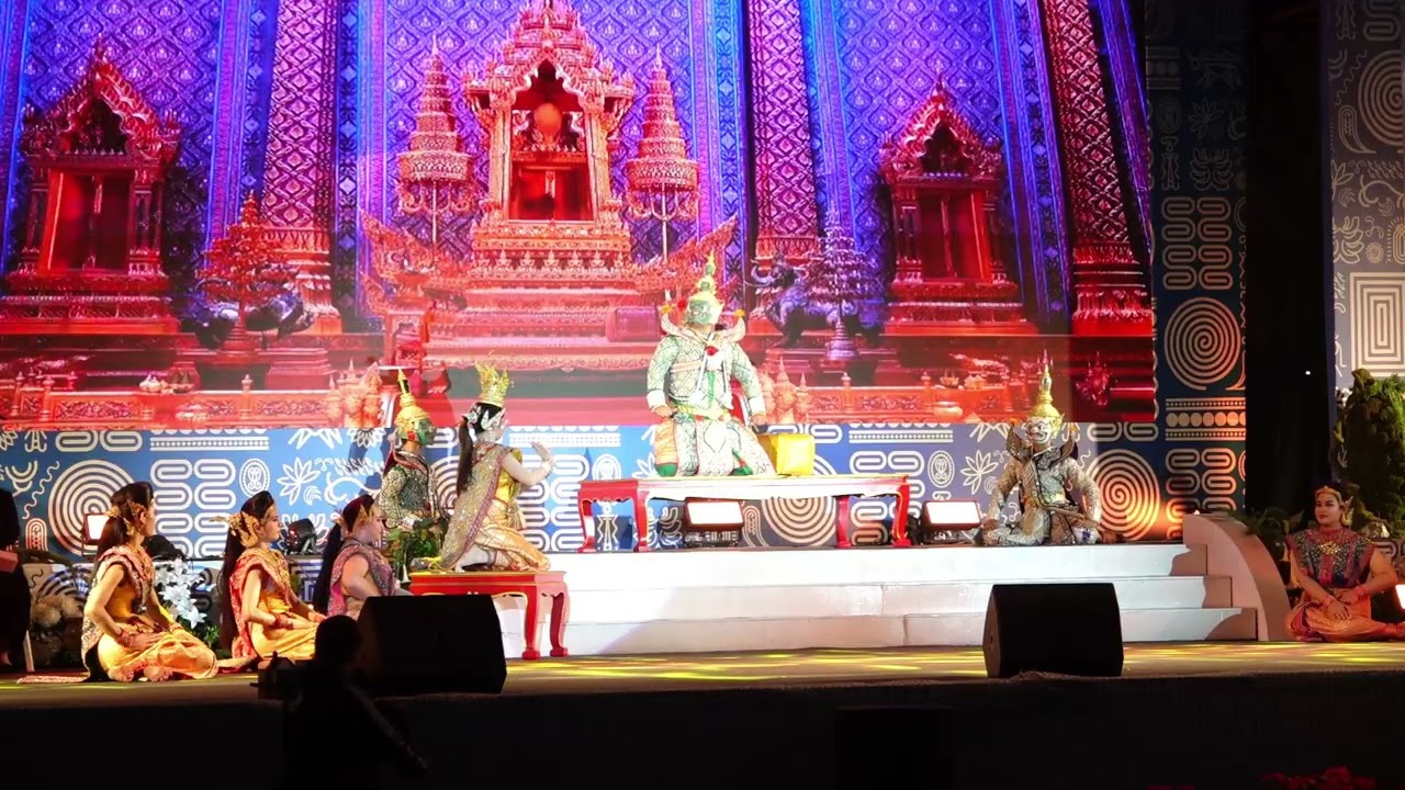 การแสดงโขน เรื่องรามเกียรติ์ ตอนนางลอย  สาขาวิชาศิลปะการแสดง คณะมนุษยศาสตร์ฯ มรภ.อุดรธานี