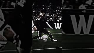 Bro made him sleep💀 #mbappe #soccer