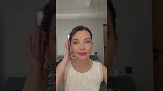 Наталья  Антонова  и  Валерия  Бурдужа _ в  антракте