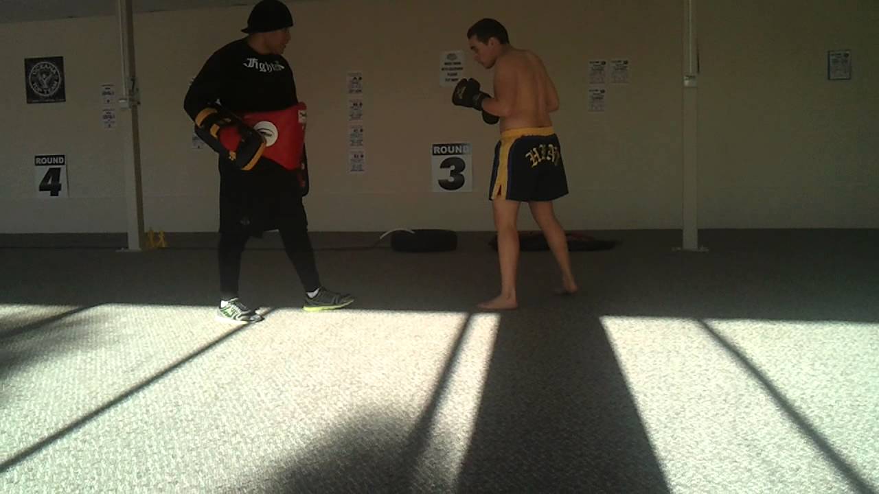COACH STARR BASIC KICK BOXING PAD WORK YouTube
