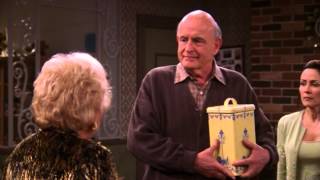 Everybody Loves Raymond: Frank saves Debra