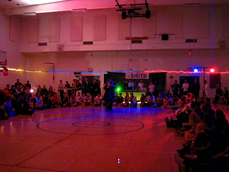 Claudio Gonzalez y Melina Brufman 1 of 3 at SMITH