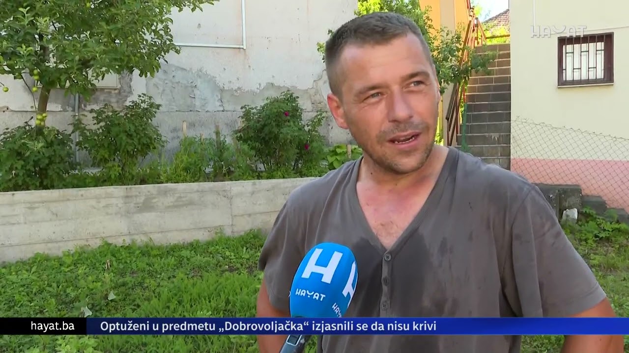 SREBRENICA ŽIVI I NAKON 11. JULA: NA ULICAMA NEMA GUŽVE, ALI U AVLIJAMA ŽIVOT TEČE