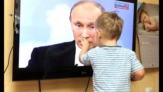 Путин И Новорожденный! Президент В.в.путин, Акушер-Гинеколог И Демография России