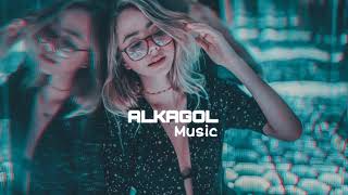 Seviyor Sandım - Nigar Muharrem & Çinare Melikzade (Hüseyin Enes Remix) (ALKAGOL music) Resimi