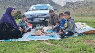 زندگی‌‌روستایی‌خرید‌کردن‌و‌دیدار‌باخانواده‌پدری‌ورفتن‌به‌سیزده‌بدر